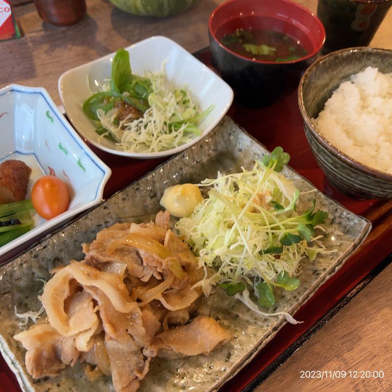 生姜焼き定食(カジュアルキッチン 東中屋)