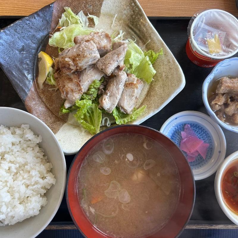 まぐろ頭肉ステーキ定食(寿司吉 )
