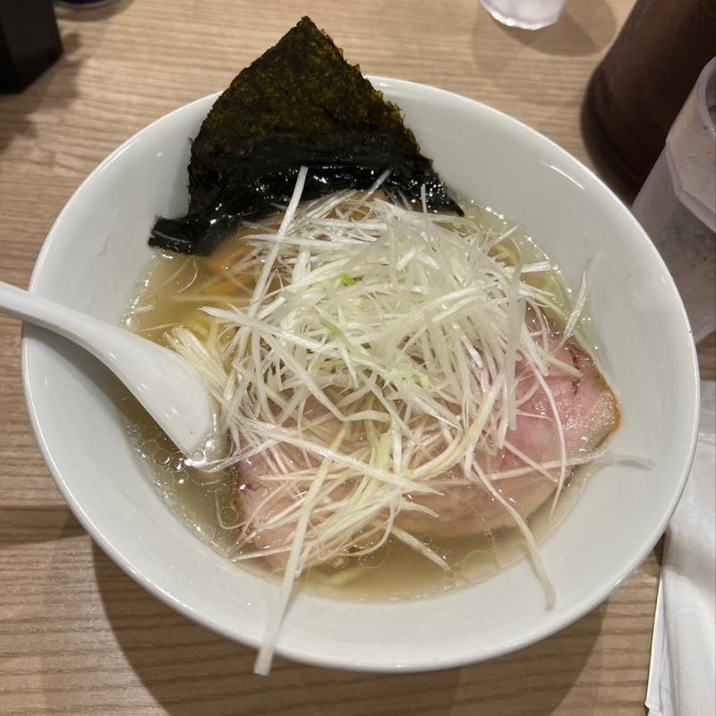 あっさりの塩らー麺(コッテリの塩らー麺専門店MANNISH)