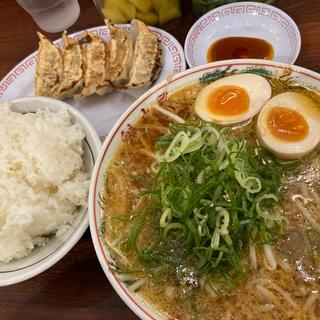 味噌ラーメン+餃子定食(魁力屋 多摩ニュータウン通り店)