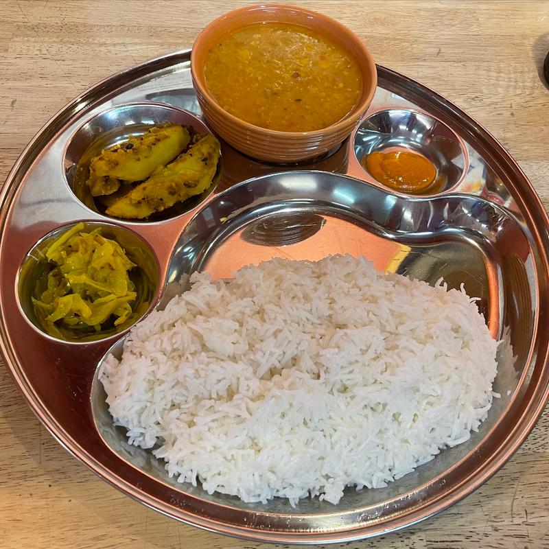 ダルバートセット(ネパール食堂 バルピパル)