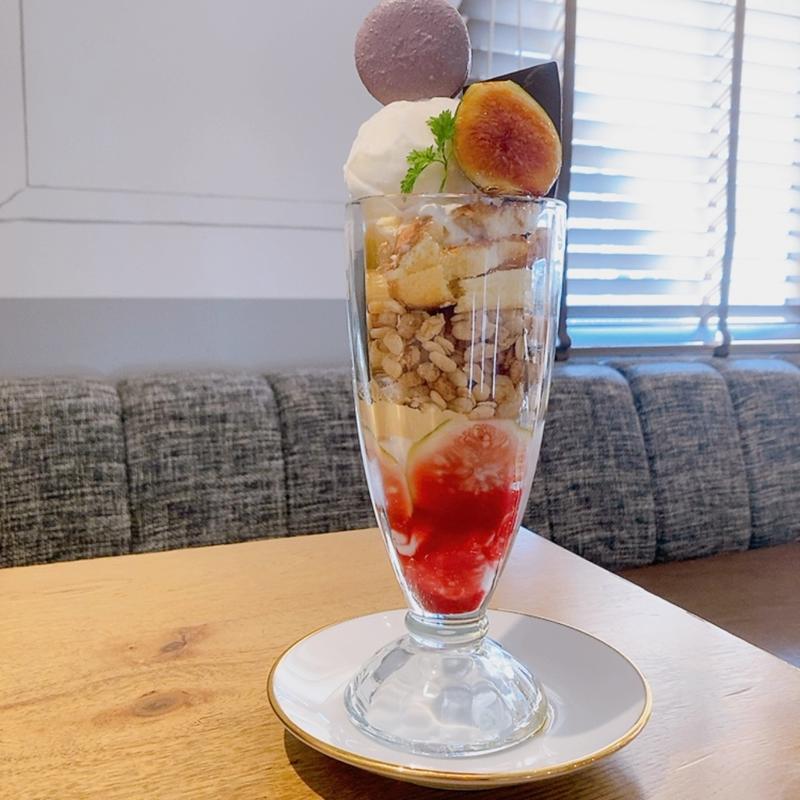 無花果のキャラメリゼパフェ(メランジュ・ドゥ・シュハリ クレープリー)