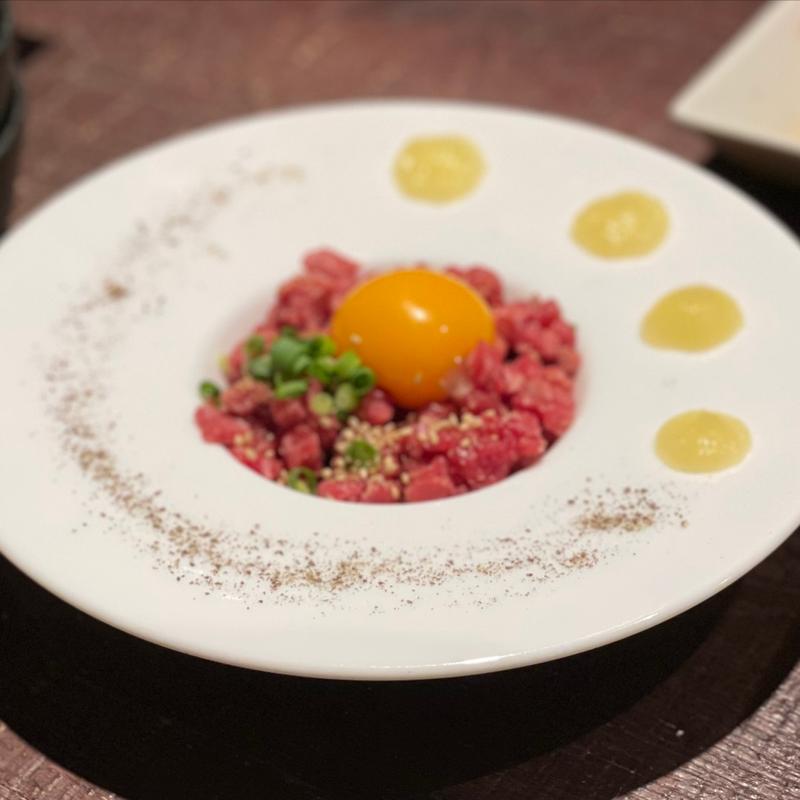 霜降り生ユッケ(焼肉いのうえ 神楽坂店)