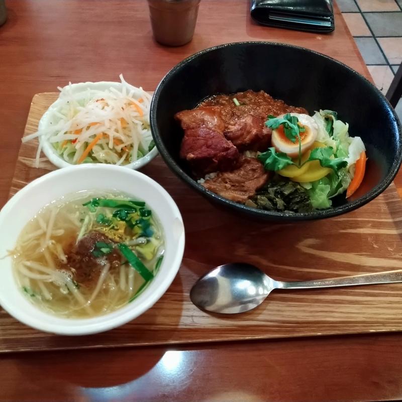 魯肉飯セット(台南担仔麺 （タイナンターミー）)