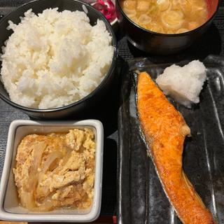 鯖の塩焼き定食