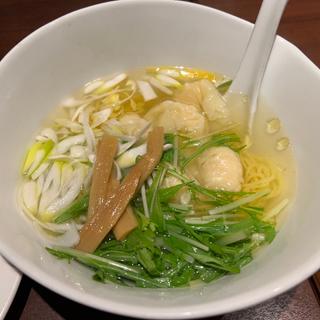 海老ワンタン麺(東方紅 アトレ恵比寿店)