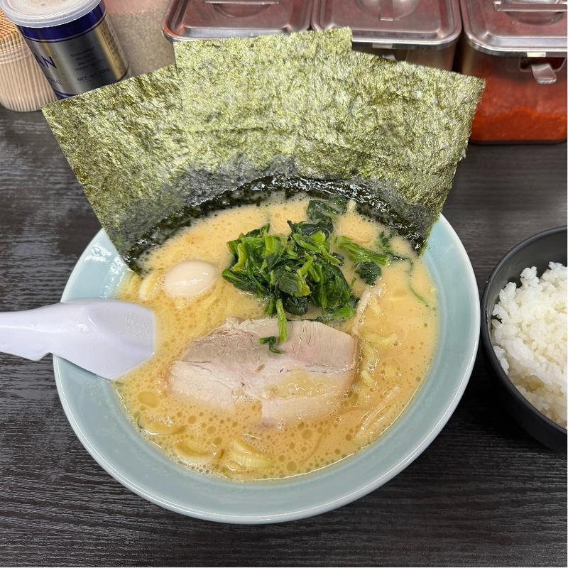 ラーメン(横浜家系ラーメン壱七家 本厚木)