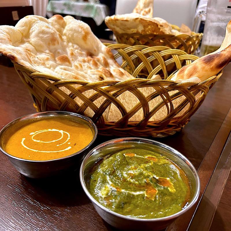 チキンカレー＆ほうれん草チキンカレー(SPICE KING（スパイスキング）)