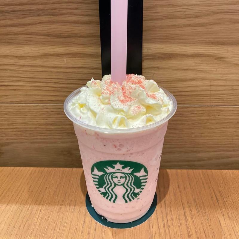 濃厚クリーミーいちごみるく(スターバックスコーヒー 新宿サザンテラス店)