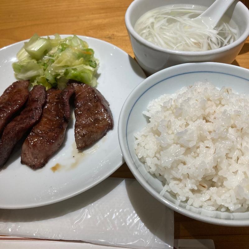 (仙台ぜいたく丼　閣)