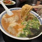 ワンタン麺(徒歩徒歩亭)