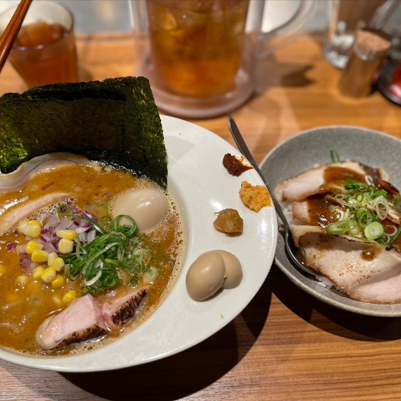 味噌白湯ラーメンSpecial  炙り豚丼(ラーメンファクトリー　トリセツ)