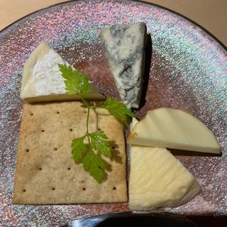 4種チーズ盛り合わせ（ハーフ）(YEBISU BAR)