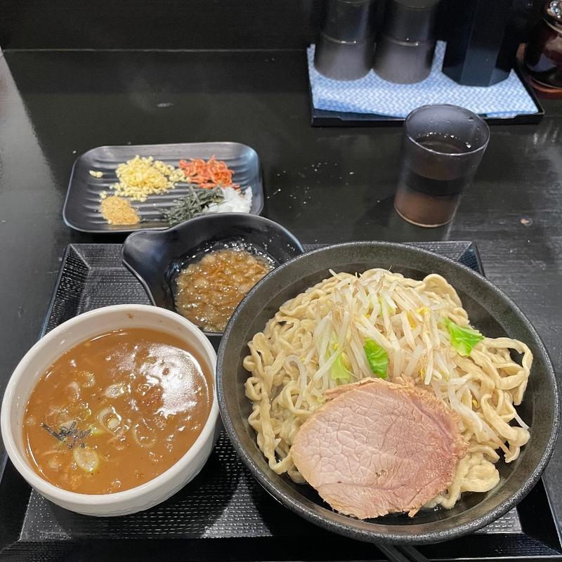 つけ麺 つけ汁 アブラ(つけ麺 どでん)