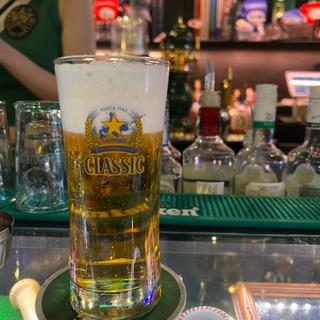 サッポロクラシック生(スポーツバー キングスター)
