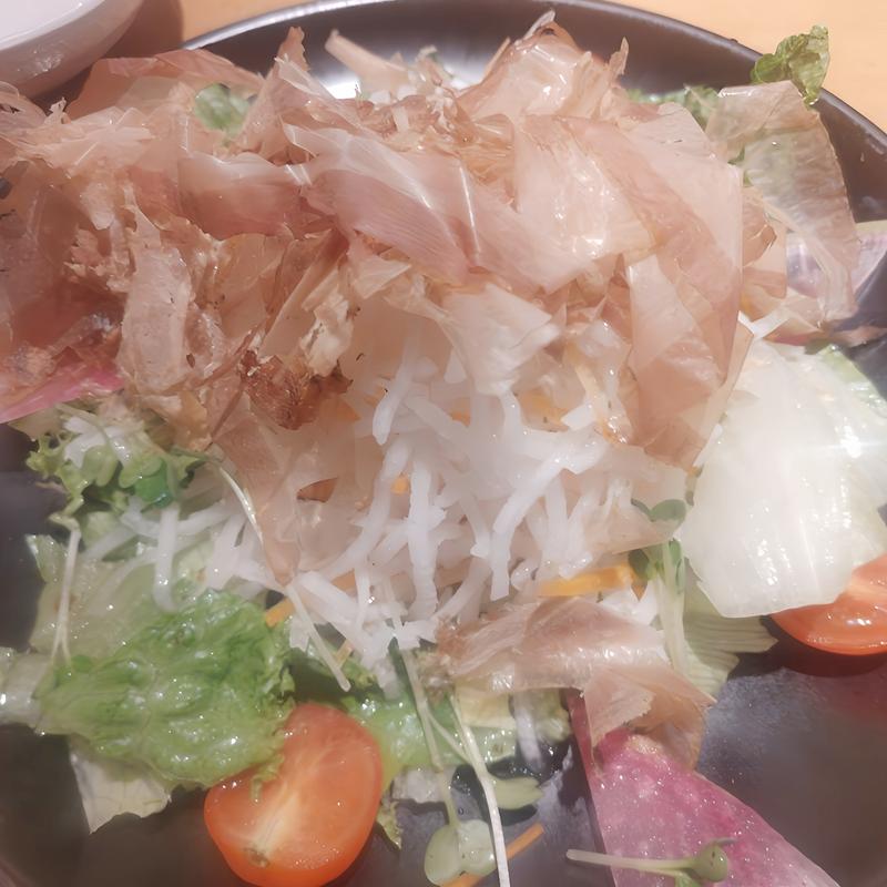 シャキシャキ大根サラダ(魚活鮮とあぶり焼 海へ 川沿店 （うみへ）)