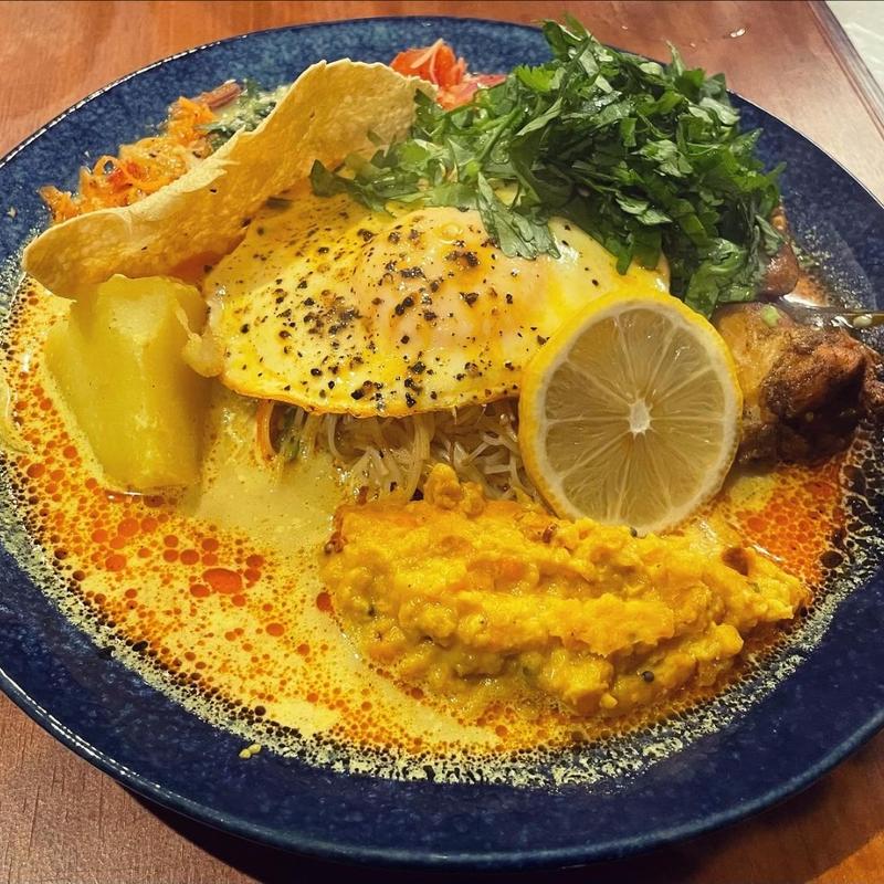 (スパイスカレー キテレツ)