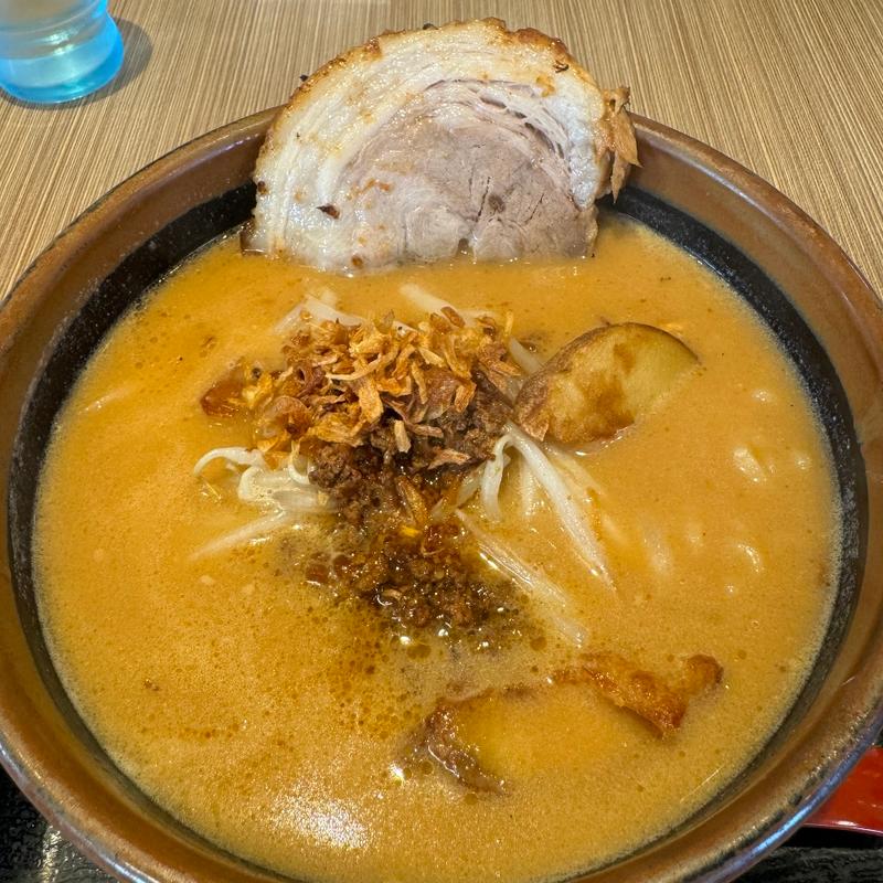 ラーメンにチャーシュー1枚トッピング(麺場 田所商店 松原店)