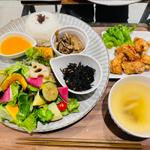 塩麹唐揚げプレート(8CAFE+FLOWER ewalu)