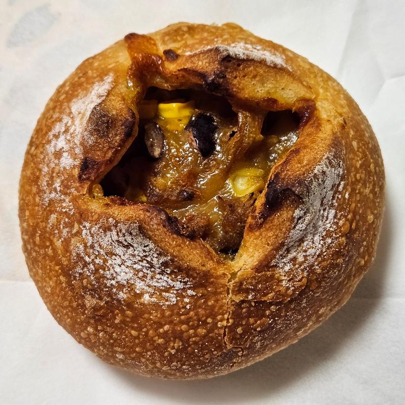 焼きカレーパン(ムール・ア・ラ・ムール)