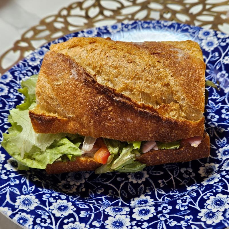 ペッパーハムのバゲットサンド(ムール・ア・ラ・ムール)