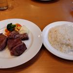 厚切りカットステーキ