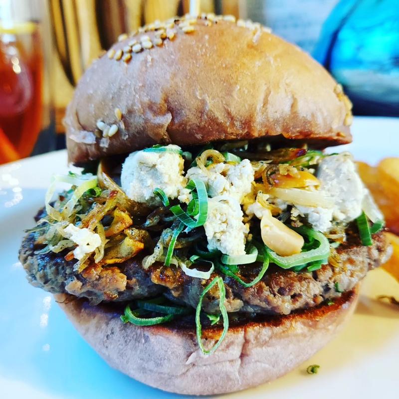 ジャコマネルバーガー(アオラニカフェ)