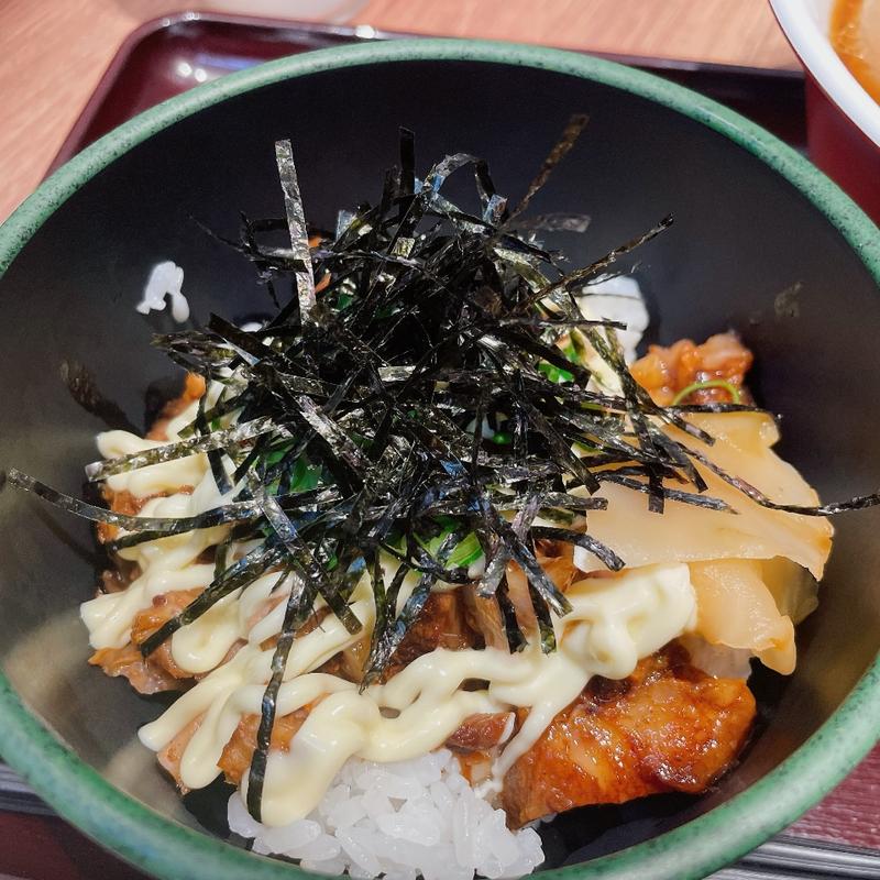 茶美豚チャーマヨ丼(カドヤ食堂（中華そば）阪神梅田店)