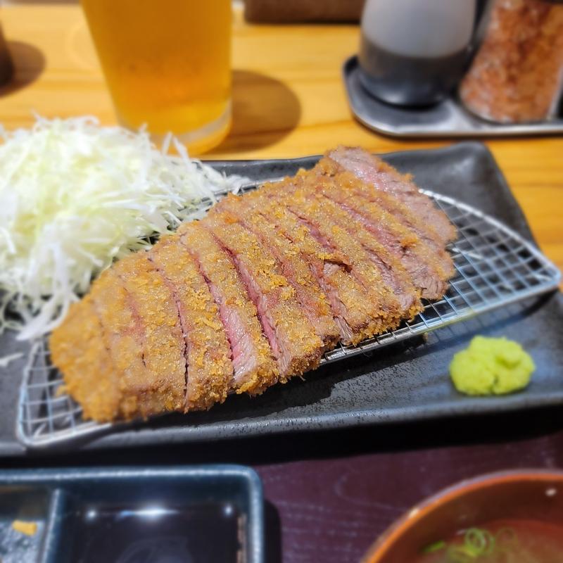 黒毛和牛カツ定食　中(牛かつ ぎゅう太 )