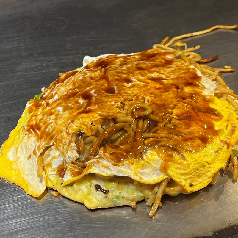 牛モダン焼(お好み焼 きらく 三条本店)