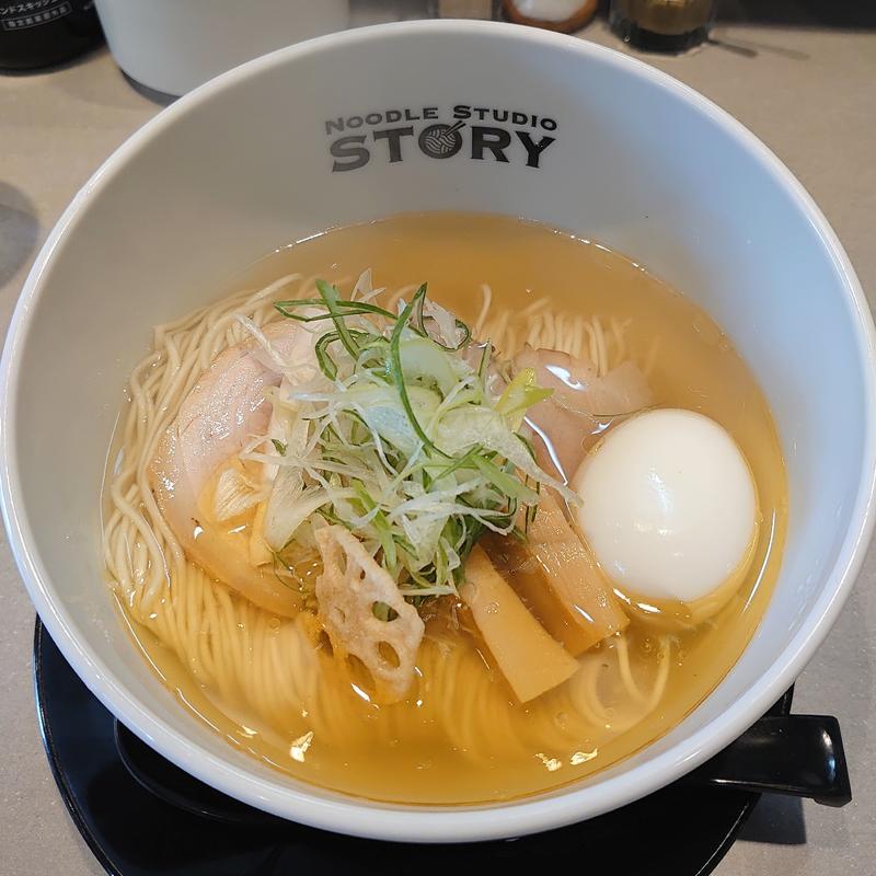 味玉塩そば(NOODLE STUDIO STORY)