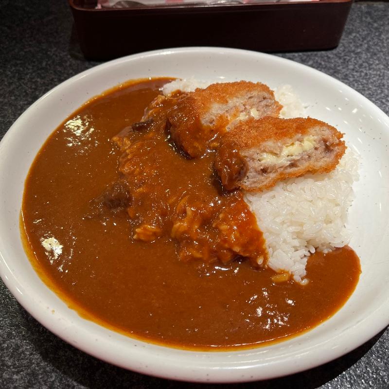 チーズメンチカツカレー(スパイシーマサラ)