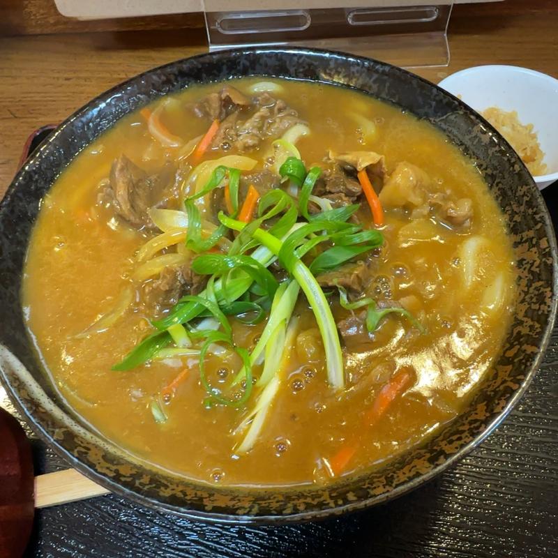 牛すじ煮込みのカレーうどん(自家製麺　うどん日和 )