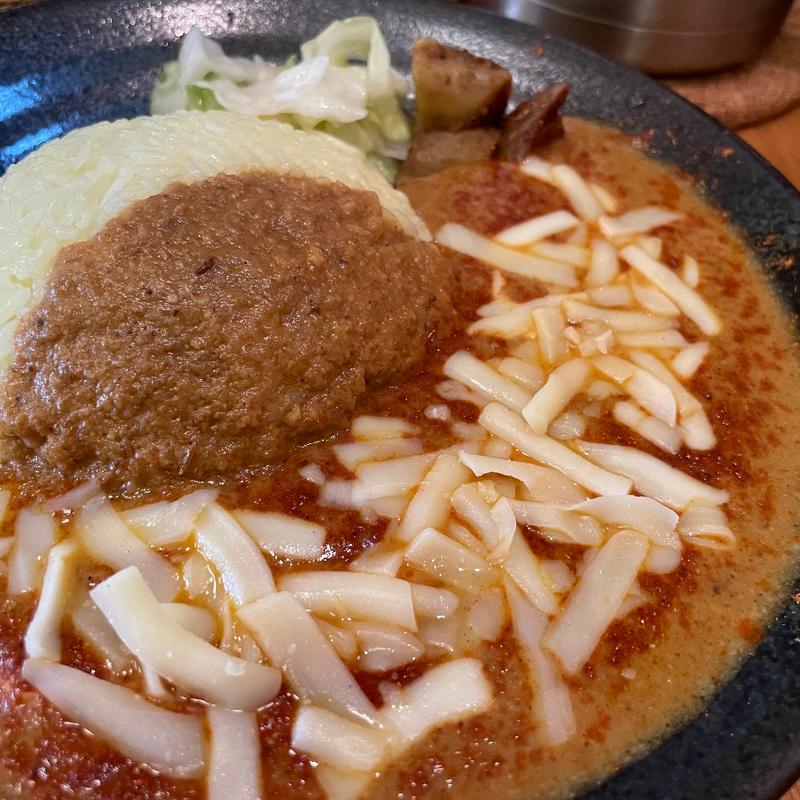 チキンカレー（スパイシー/並/生卵トッピング）(元町サトナカ)