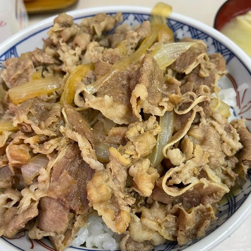 牛丼 大盛 味噌汁(牛丼専門サンボ （さんぼ）)