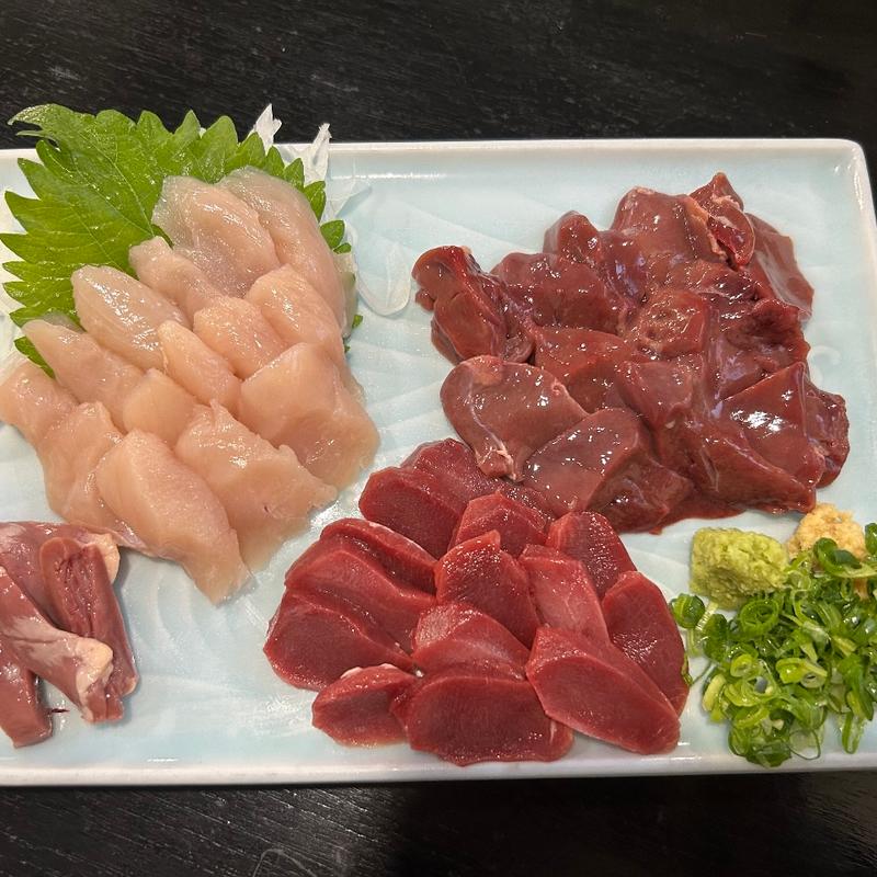 3点盛り合わせ（ささみ､砂肝､肝）(のぶや )