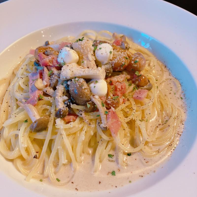 たっぷりきのことモッツァレラチーズのポルチーニクリームパスタ(ドトール珈琲農園 学芸大学駅前店)