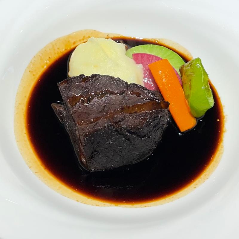 牛ホホ肉の赤ワイン煮込み(Bistro Covell(ビストロコベル))