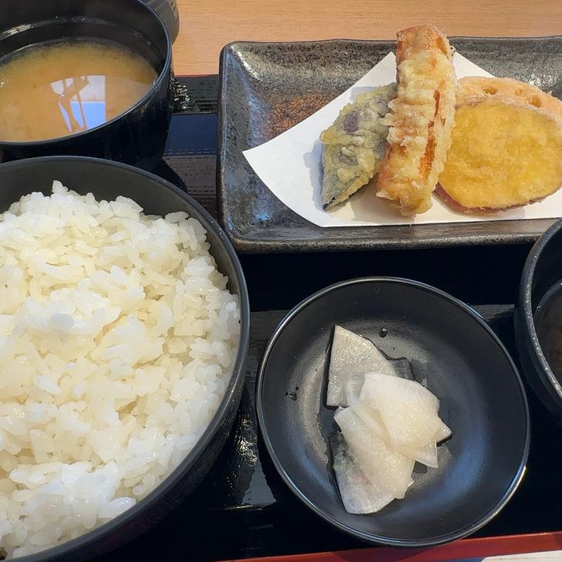 野菜天定食　前半(天ぷらとワイン小島 広島店)