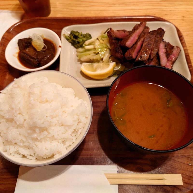 牛タン定食　一半(かわせ)