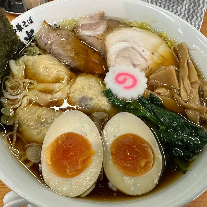 ワンタンめん（醤油）(中華そば 半ざわ)