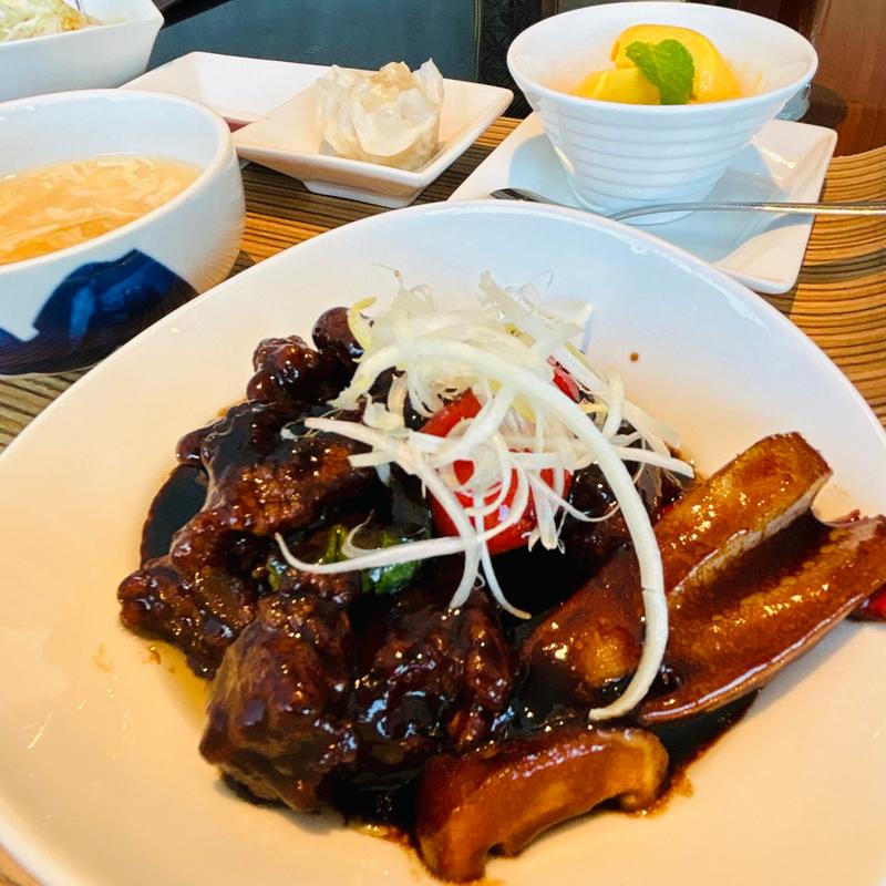 黒酢の酢豚定食(中国火鍋専門店 小肥羊 大阪本店)