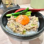 マグロ脳天やきなめろう丼(ラーメン専科 竹末食堂)