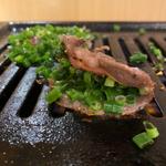 塩タンネギまみれ(焼肉酒場 MITSUDOMOE 豊田店)