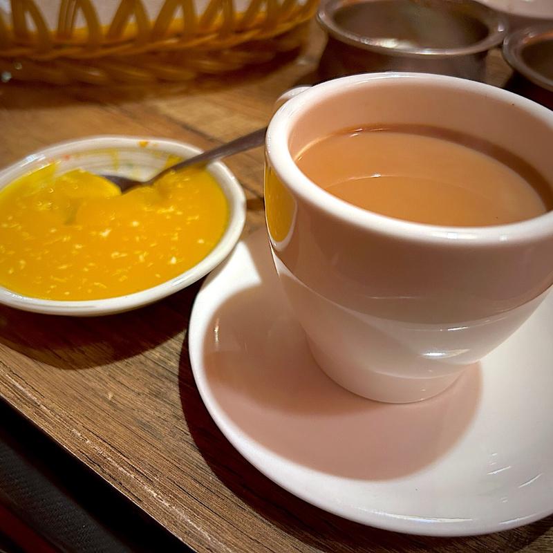 マサラチャイ＆マンゴープリン(インド・ネパール料理 KUMARI 若林店)