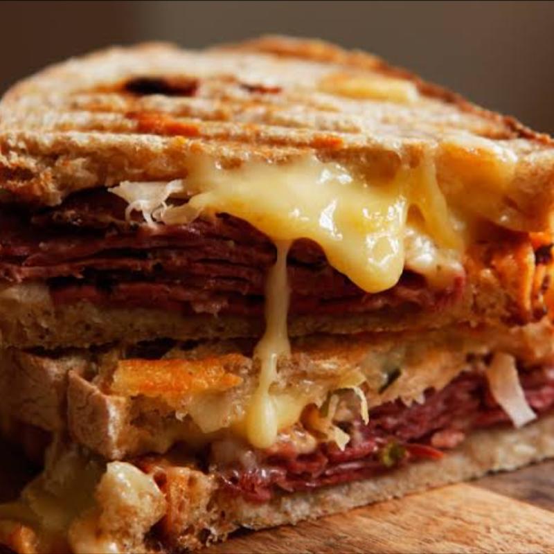 ルーベンサンドウィッチ(サイドウォーク スタンド （SIDEWALK STAND）)