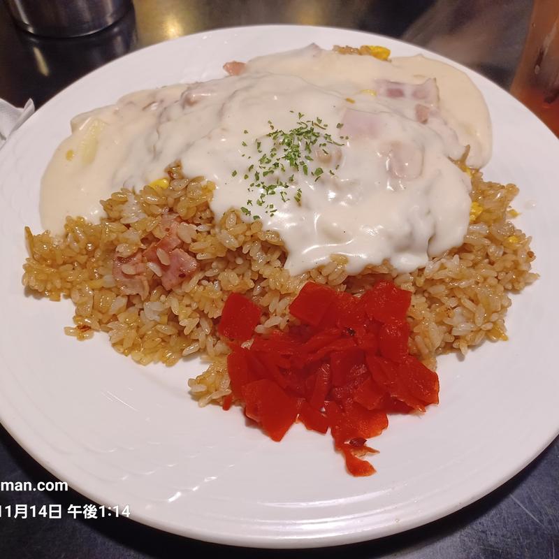 にんにくピラフホワイトソースがけ(カフェ メルス 猪子石店)