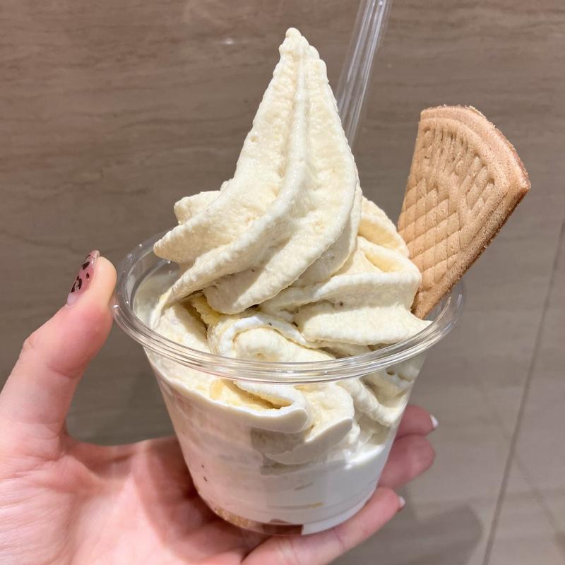 バナナソフト(サン・フルーツ 日本橋三越本店)