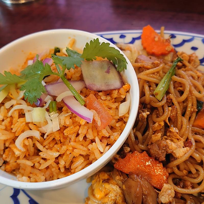 パッキーマオ　ミニトムヤムチャーハン付(Thai Restaurant BASIL （バジル） )