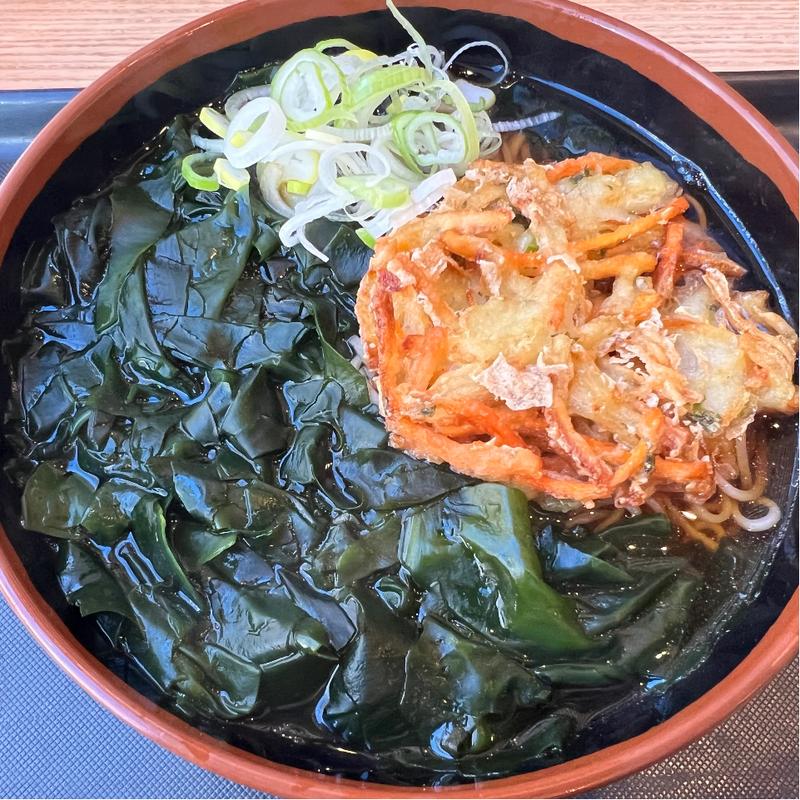 天ぷらそば＋わかめ(名代 富士そば 代々木店 （ふじそば）)